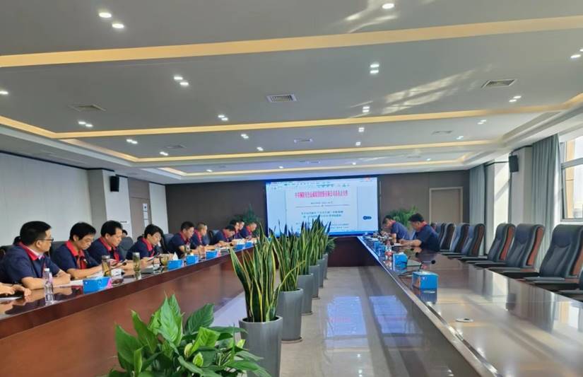 運(yùn)用浙江‘千萬工程’經(jīng)驗(yàn)案例，加強(qiáng)公司5S管理工作會議