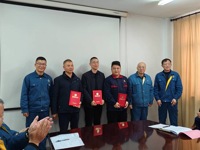 第一事業(yè)部冶化協(xié)力項目部獲銅冠冶化公司“強化意識，防控風(fēng)險”...