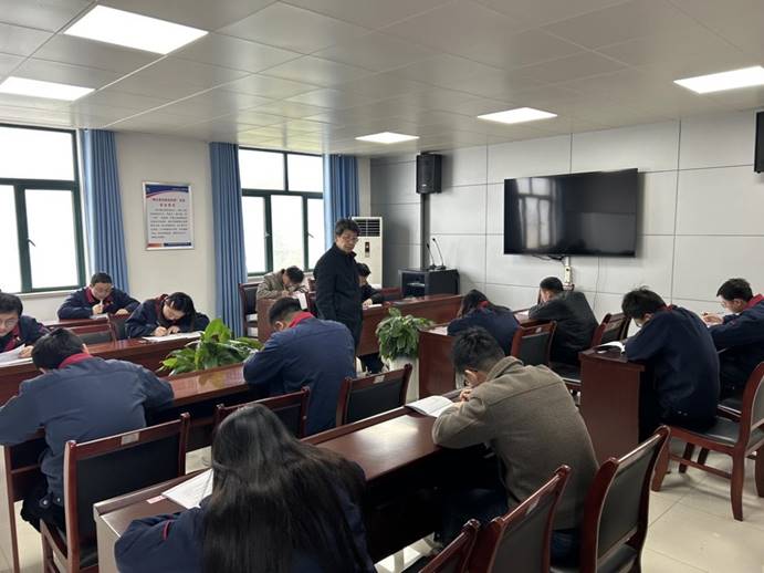 建材公司、檢測公司聯(lián)合開展管理人員業(yè)務(wù)提升考試